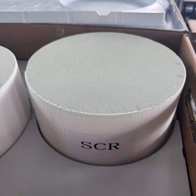 acheter Catalyseur SCR en cordiérite ronde à faible dilatation thermique et haute résistance mécanique pour machines non routières 263*127 fabrication en ligne