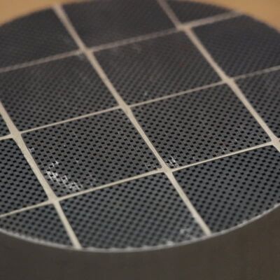 acheter Régénération continue passive et CDPF en céramique nid d'abeille 300 cpsi pour le contrôle de la fumée noire fabrication en ligne