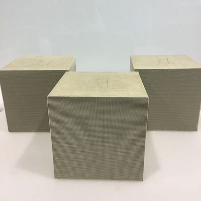 acheter Critère en bois de queue de four de gaz de catalyseur du catalyseur 46 CPSI d'OC fabrication en ligne