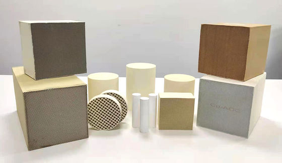 acheter Produit pétrochimique stationnaire organique volatil du catalyseur 400cpsi de retrait de composés de basse température fabrication en ligne